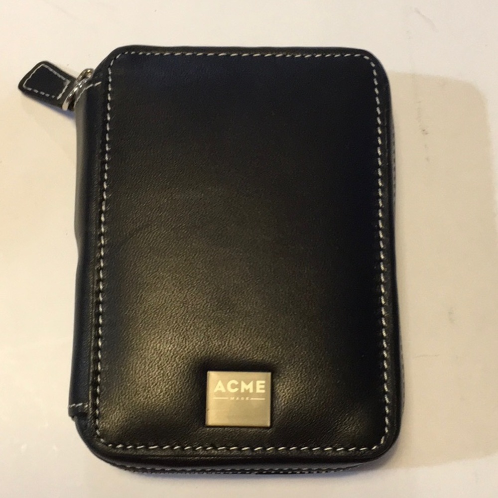 NEW ACME Made Leather Traveler Mini Case - iPod